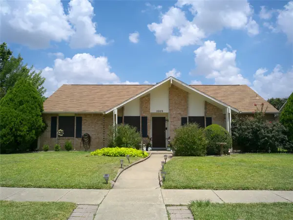 1009 Cherokee Trail, Plano, TX 75023