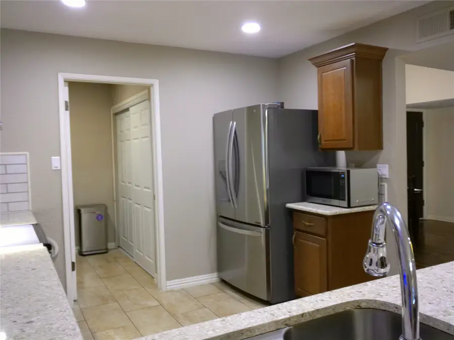 1009 Cherokee Trail, Plano, TX 75023 - #3