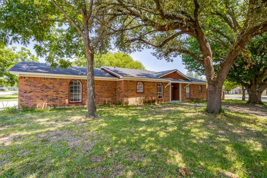 450 Nathan Street, Burleson, TX 76028 - #3