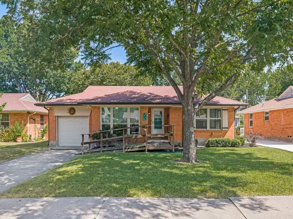 2725 Maverick Avenue, Dallas, TX 75228