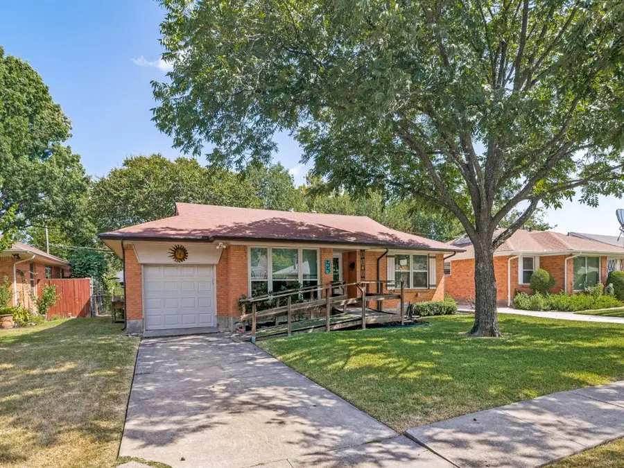 2725 Maverick Avenue, Dallas, TX 75228 - #2