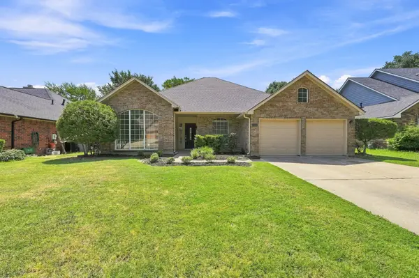 4440 Carolina Street, Grand Prairie, TX 75052