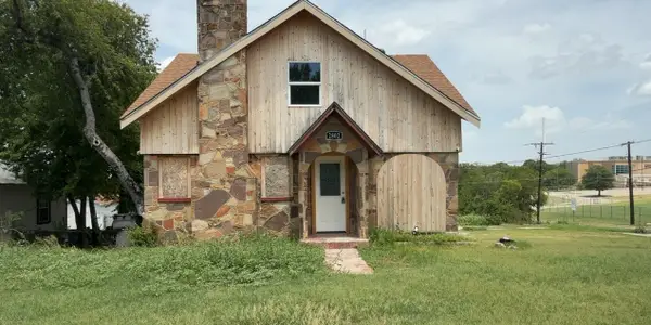 2802 31st Street, Fort Worth, TX 76106