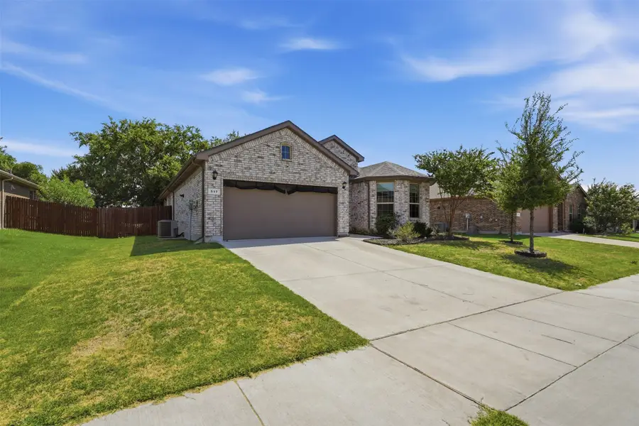 517 Redding Drive, Saginaw, TX 76131 - #2