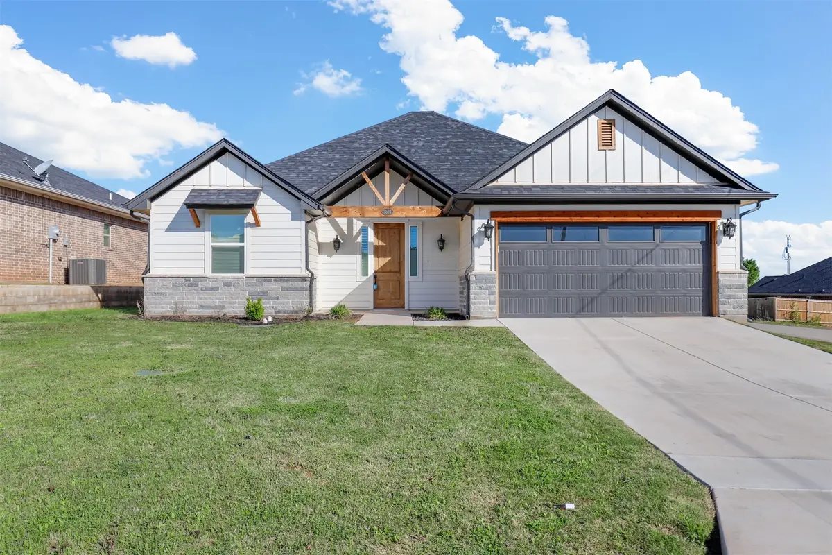 2524 Creek Drive, Granbury, TX 76048 - #1