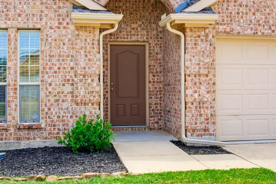 904 Buffalo Creek Drive, McKinney, TX 75072 - #2
