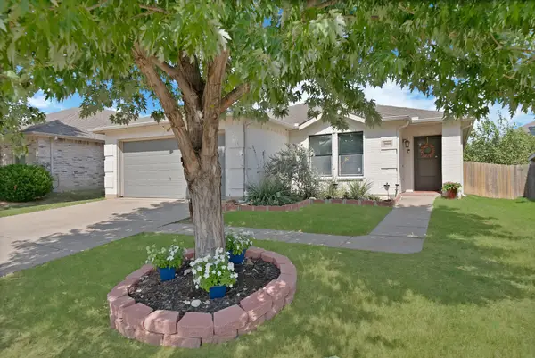 7604 Scarlet View Trail, Fort Worth, TX 76131