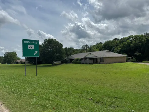 4521 SE Loop 286, Paris, TX 75460