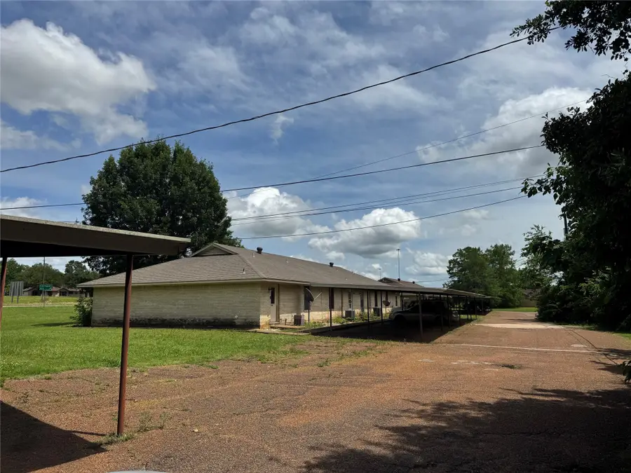 4521 SE Loop 286, Paris, TX 75460 - #3