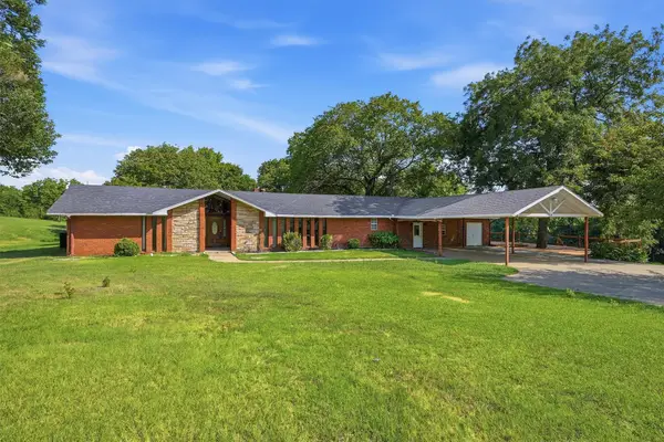 2011 W Houston Street, Sherman, TX 75092