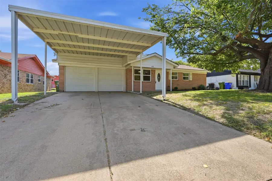 840 Crosby Avenue, White Settlement, TX 76108 - #2