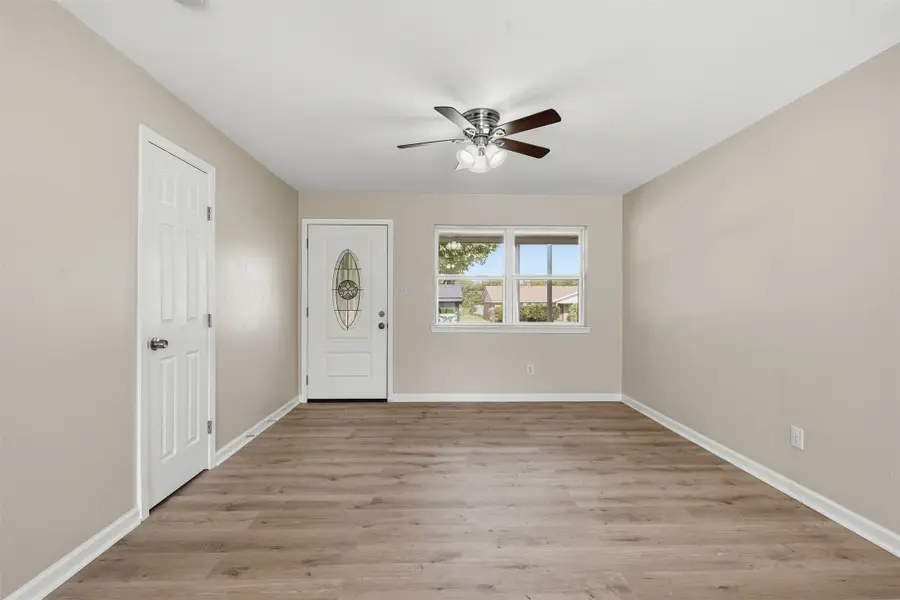 840 Crosby Avenue, White Settlement, TX 76108 - #3
