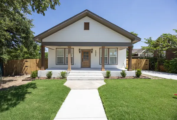 1321 E Magnolia Avenue, Fort Worth, TX 76104