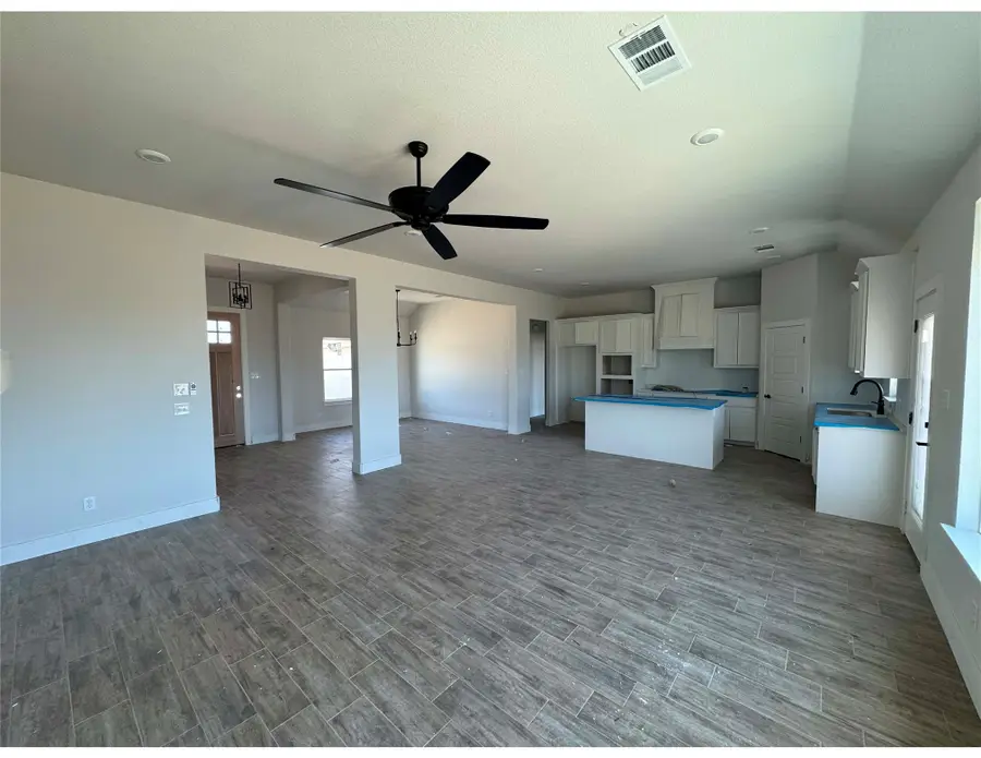 145 Legends Way, Bridgeport, TX 76246 - #3