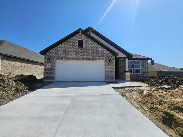 3006 Leopard Lane, Ennis, TX 75119