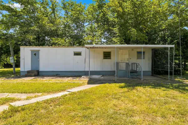 413 S Brazos Street, Whitney, TX 76692
