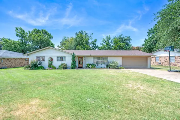 708 Lee Street, Sulphur Springs, TX 75482