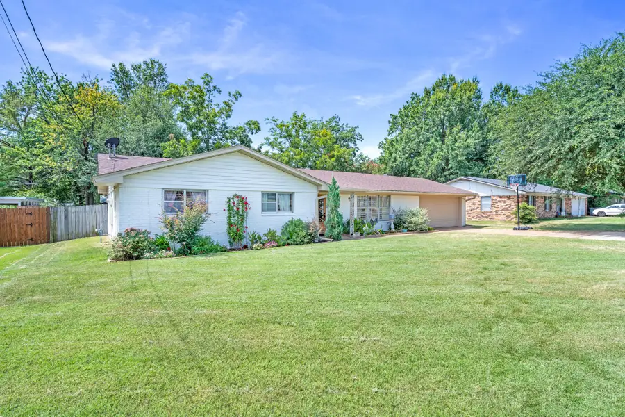 708 Lee Street, Sulphur Springs, TX 75482 - #2