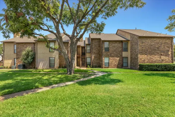 1908 Cloisters Drive #511, Arlington, TX 76011