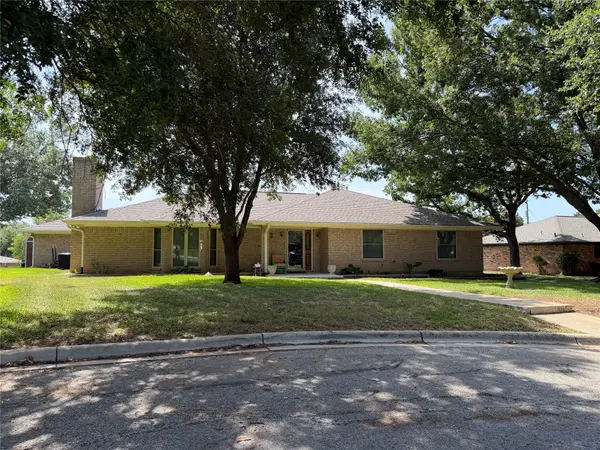 3 Brownstone Court, Brownwood, TX 76801