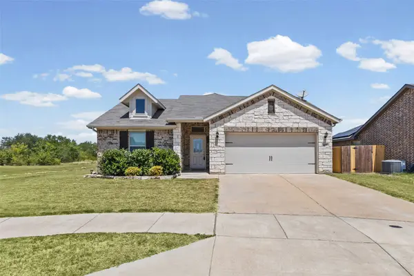 444 Keresley Street, Fort Worth, TX 76036