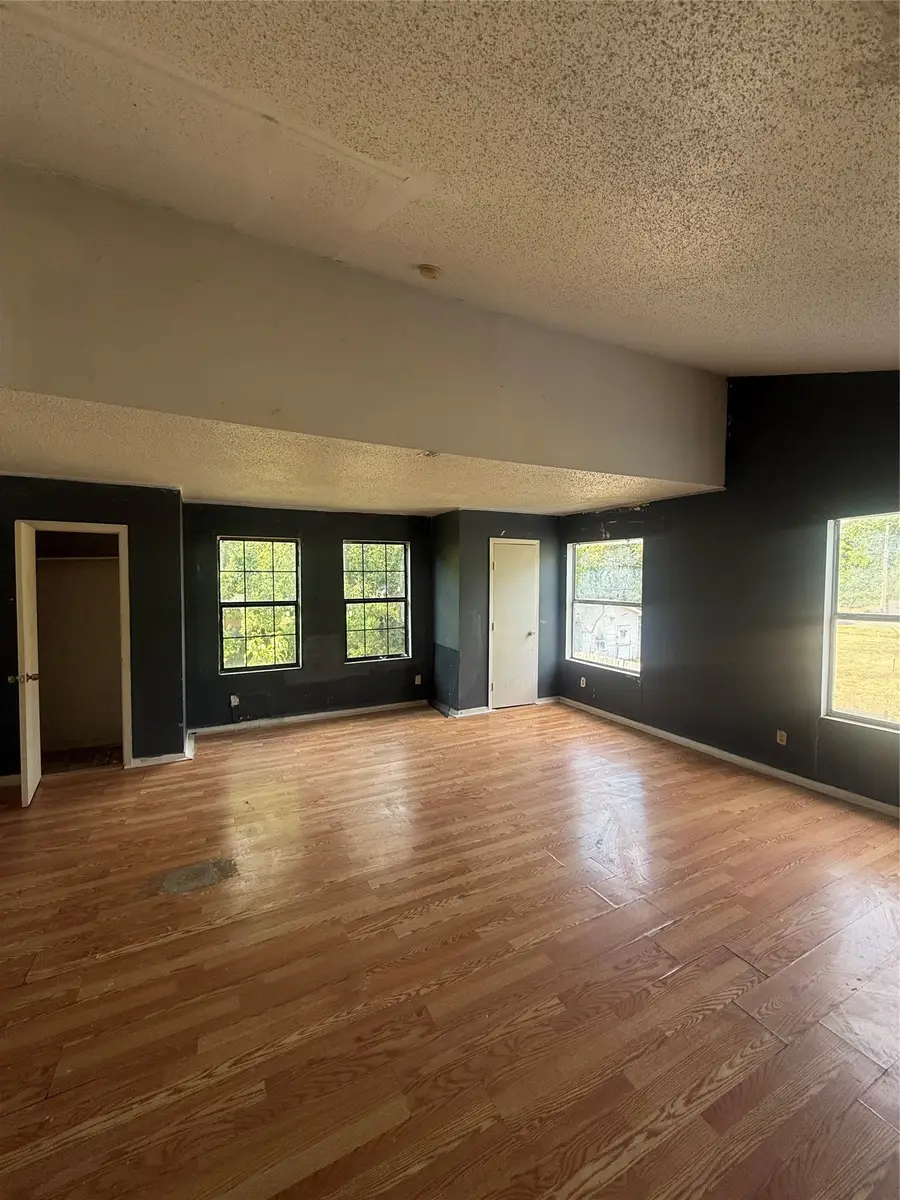233 W Hammond Street, Lancaster, TX 75146 - #2