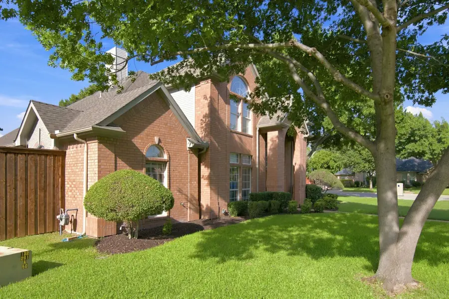 94 Bremen Drive, Hurst, TX 76054 - #2