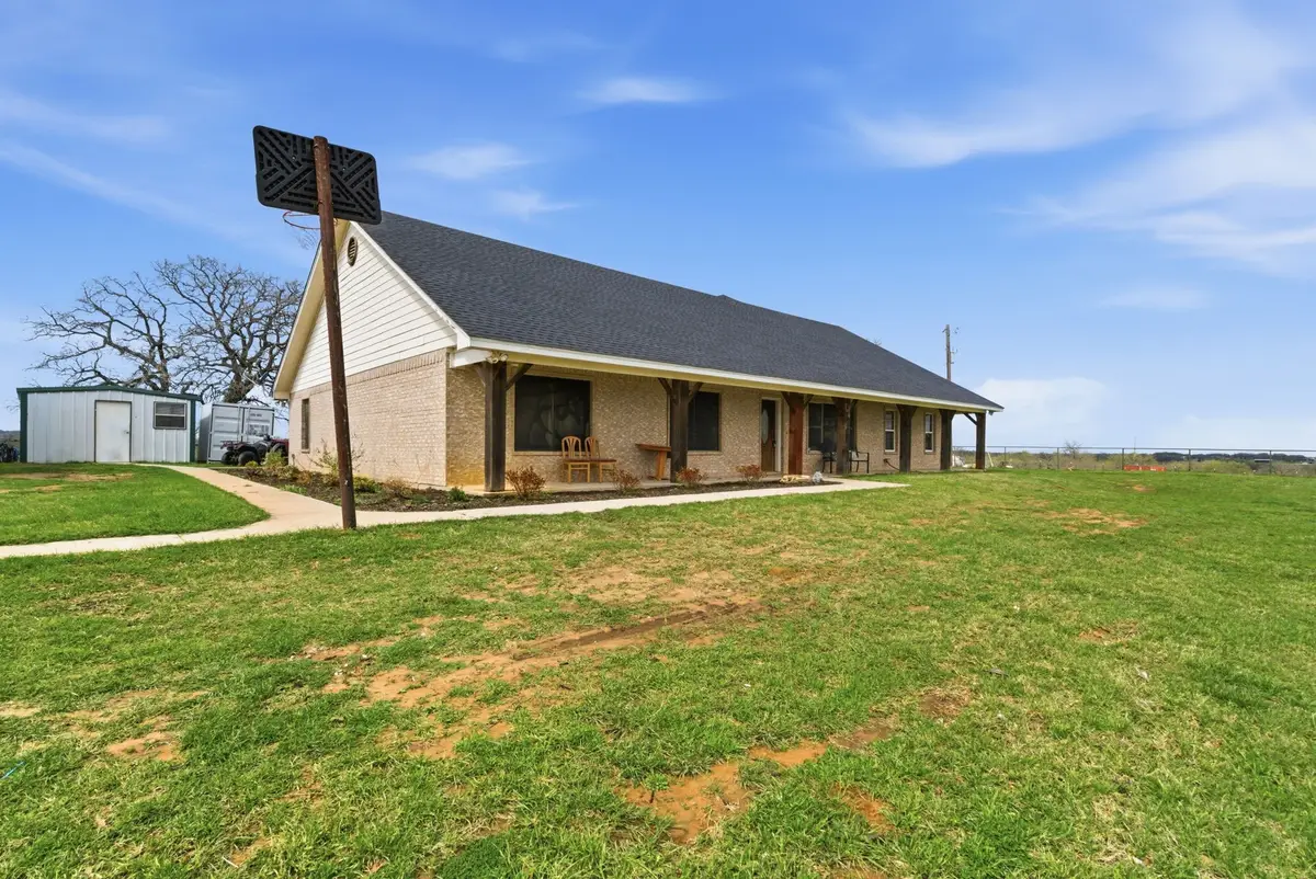 301 Rhoades Lane, Springtown, TX 76082 - #1