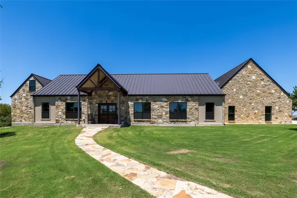 1005 Deepwater Road, Brownwood, TX 76801
