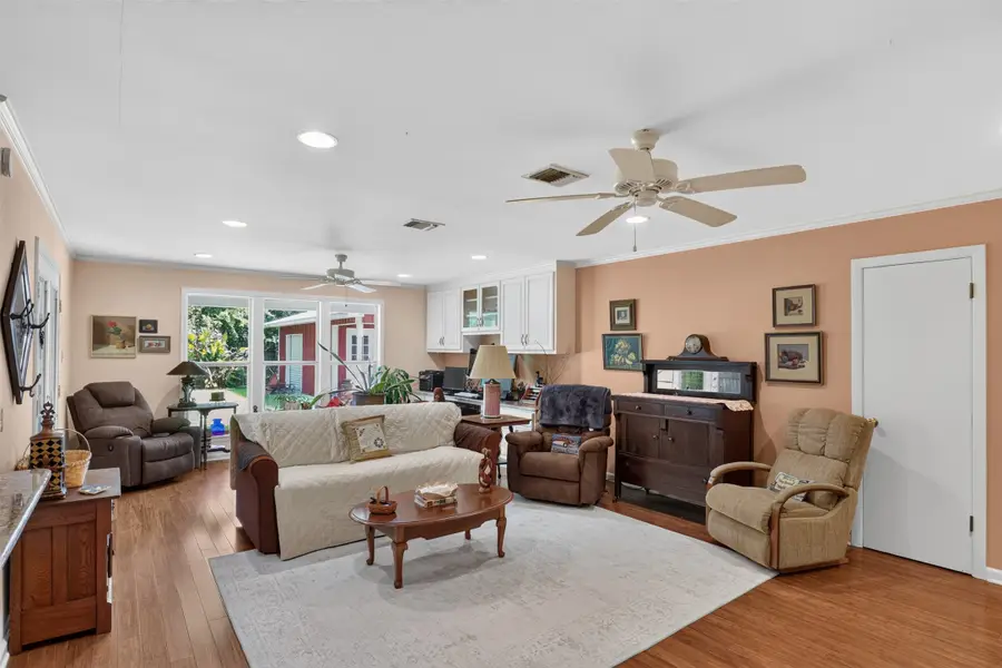 326 Meadowbrook Lane, Shreveport, LA 71105 - #2