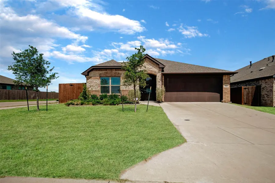 921 Amberwood Drive, Godley, TX 76044 - #2