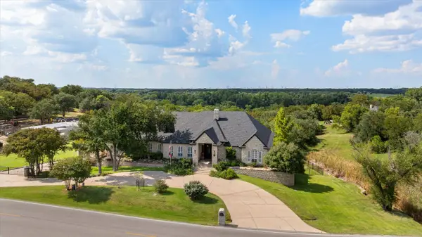 6410 Westover Drive, Granbury, TX 76049