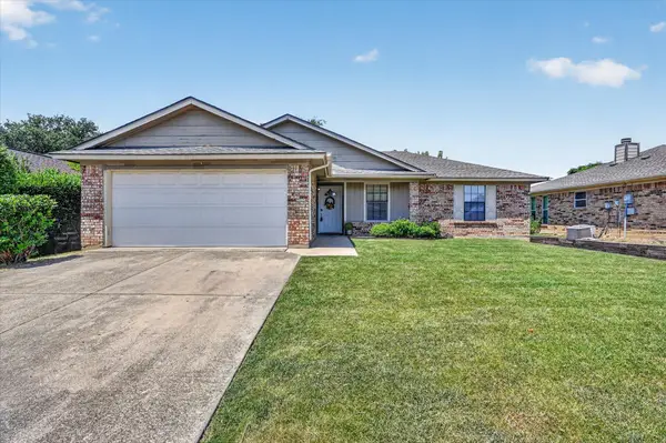 7717 Dove Court, Watauga, TX 76148