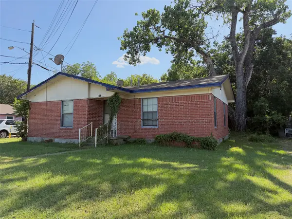 303 N Masters Drive, Dallas, TX 75217