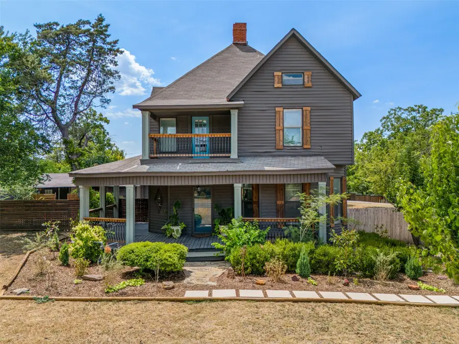 1005 N Trinity Street, Decatur, TX 76234 - #2