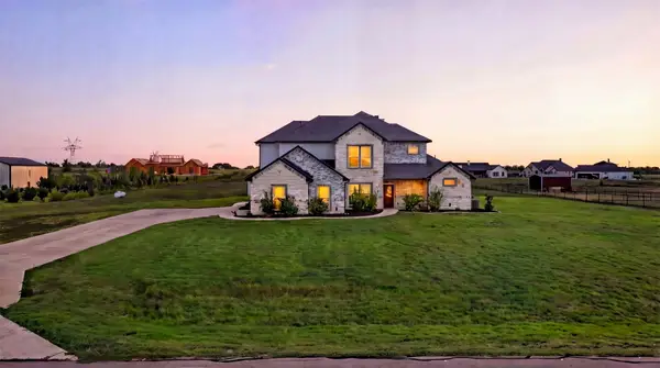 7271 Michelle Point, Krum, TX 76249