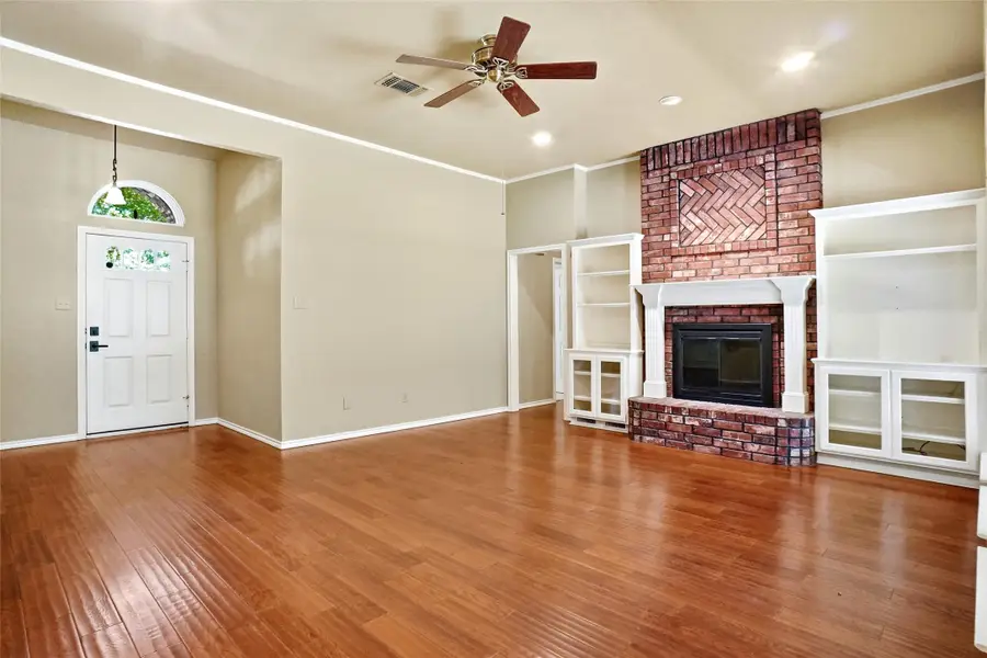 1321 Oak Harbor Boulevard, Azle, TX 76020 - #2