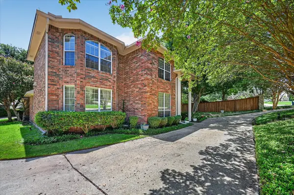 106 Sceptre Drive, Rockwall, TX 75032