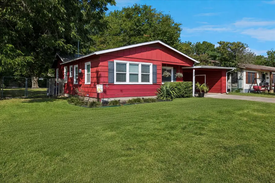 209 Kirksey Street, Waxahachie, TX 75165 - #3