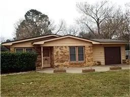 6216 Windermere Place, Fort Worth, TX 76112