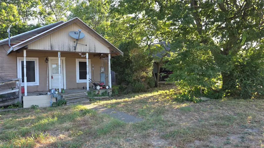 208 E Austin, Leonard, TX 75452 - #3