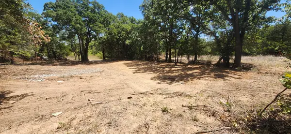 144 Mulberry Street, Bowie, TX 76230