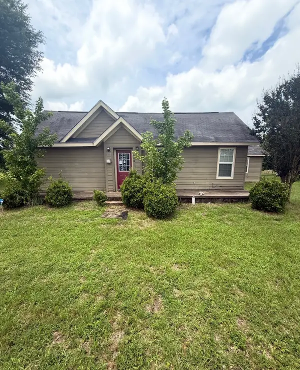 648 S Center Street, Buffalo, TX 75831