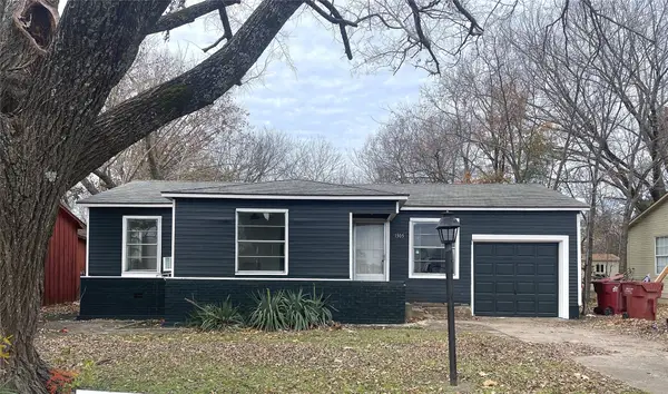 1305 Lynn Street, Bonham, TX 75418