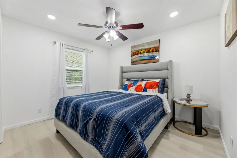 210 Slaughter Street, Arlington, TX 76011 - #2