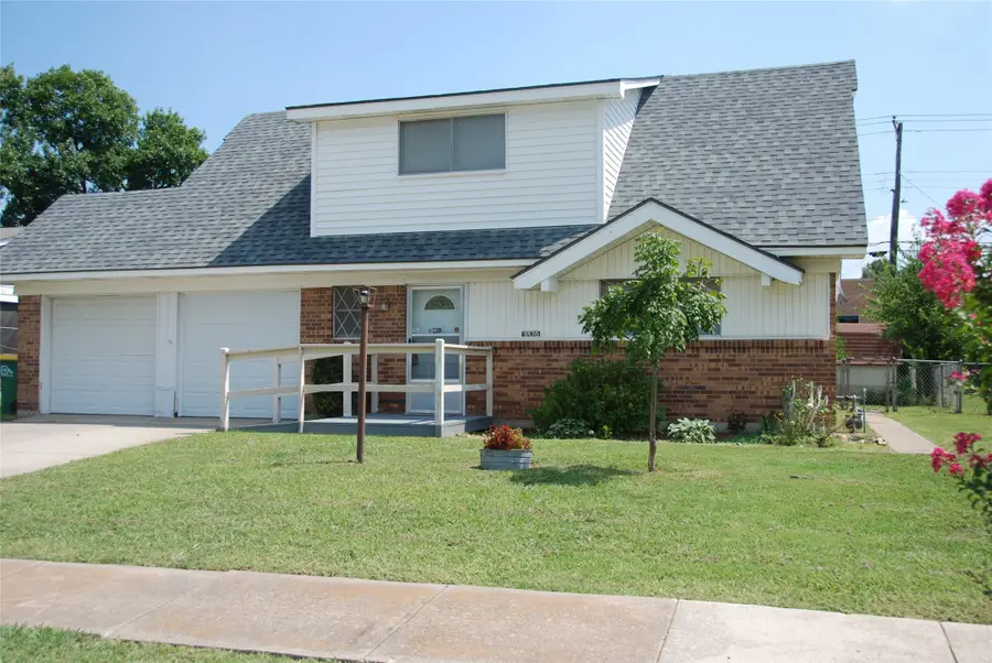 3520 Sunnydale Lane, Denton, TX 76209 - #2