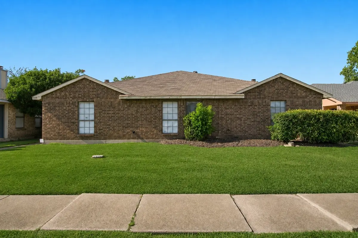506 W Warrior Trail, Grand Prairie, TX 75052 - #1