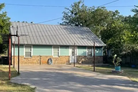 606 E Clifton Street, Stephenville, TX 76401
