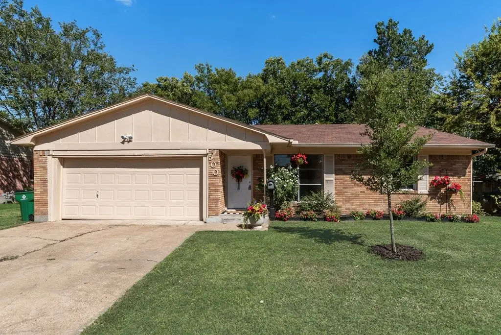 500 Kirven Avenue, Waxahachie, TX 75165 - #1
