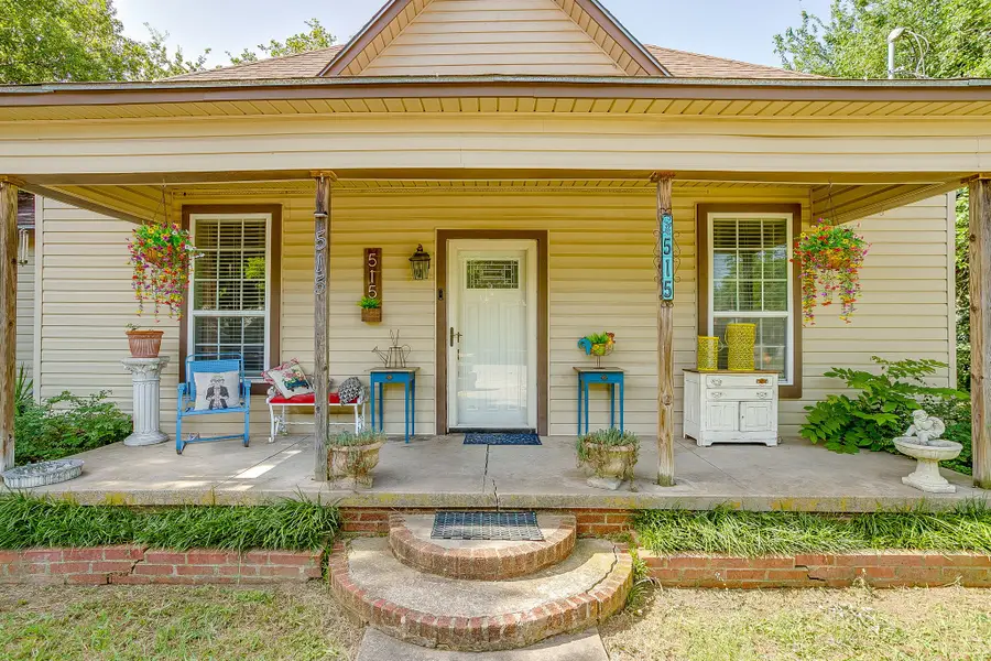 515 SW 13th Street, Mineral Wells, TX 76067 - #2